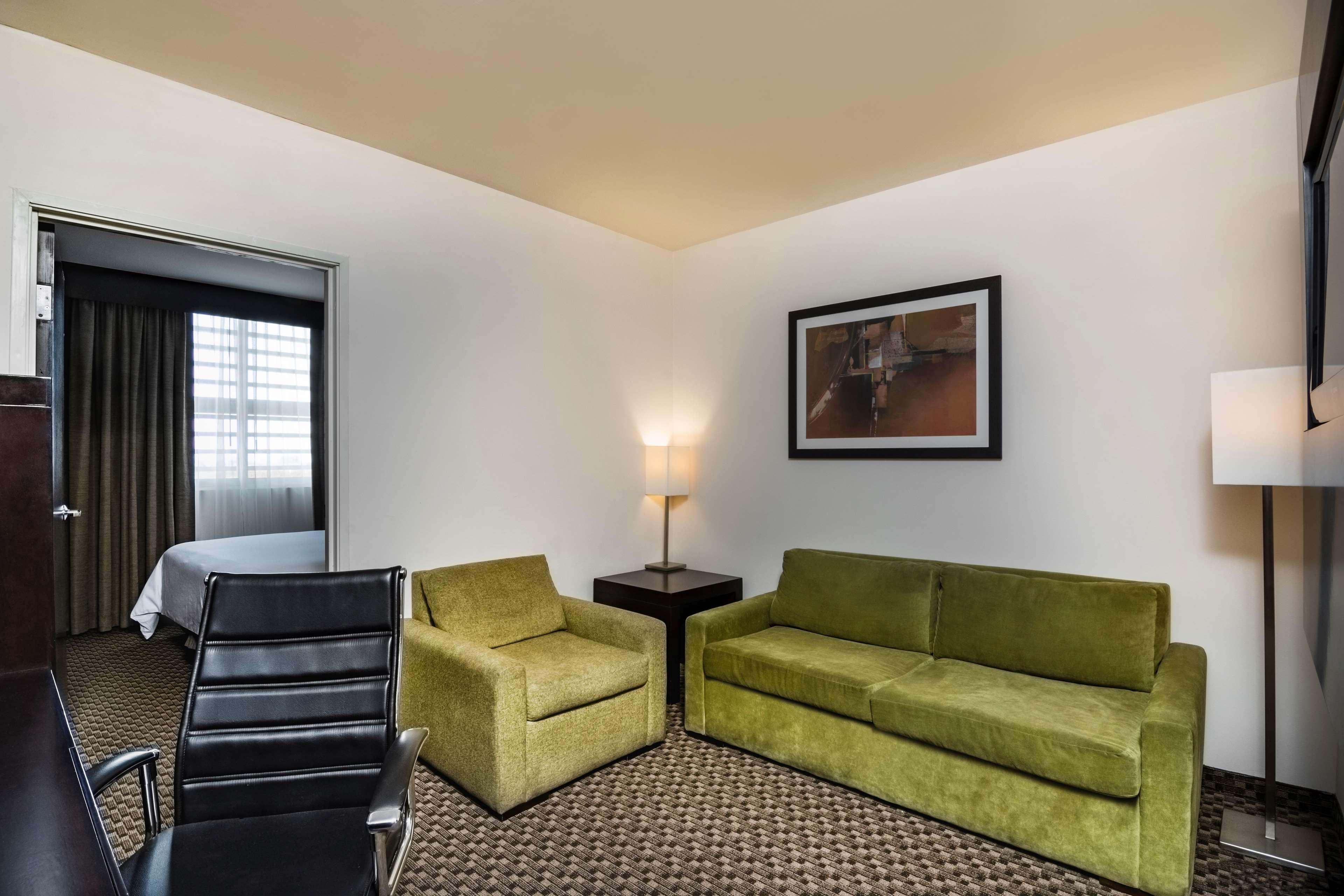 Doubletree By Hilton Queretaro Hotell Eksteriør bilde