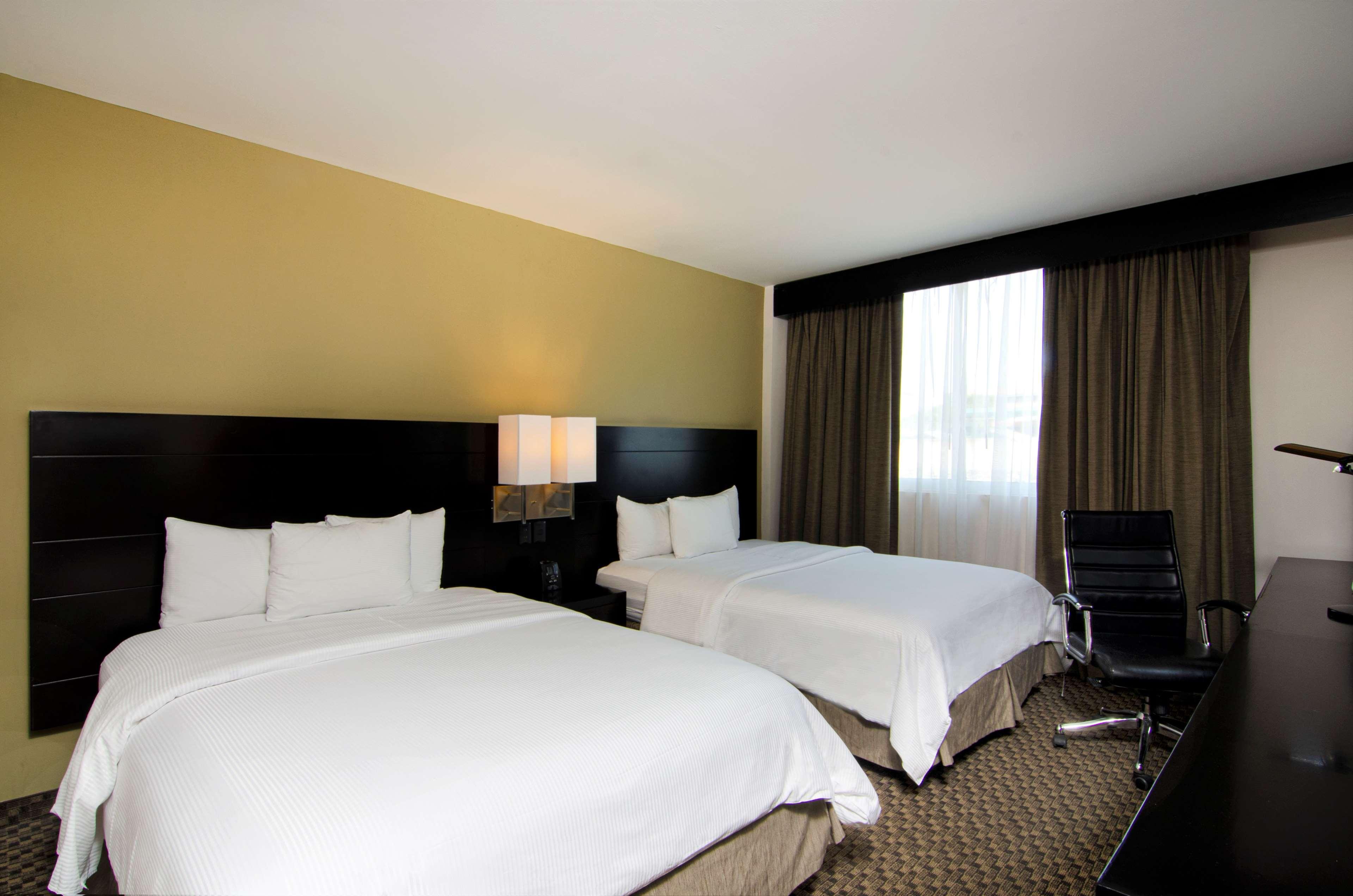 Doubletree By Hilton Queretaro Hotell Eksteriør bilde