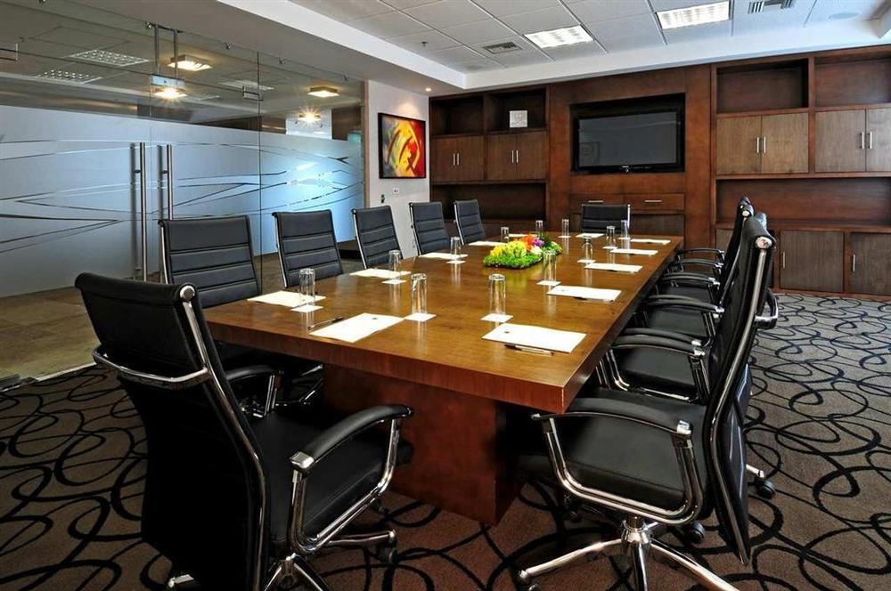 Doubletree By Hilton Queretaro Hotell Business bilde