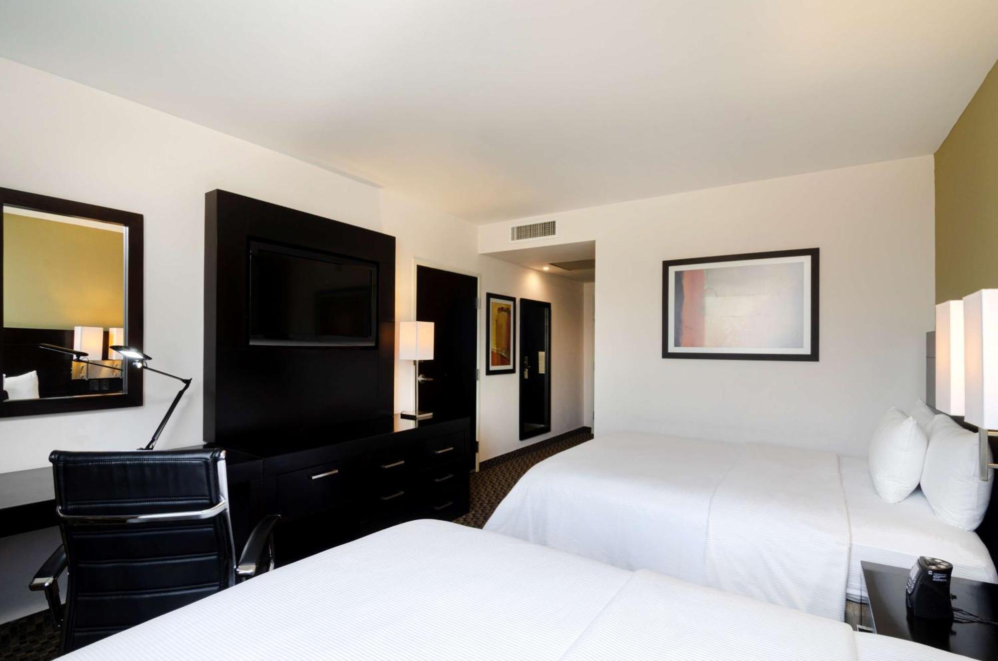 Doubletree By Hilton Queretaro Hotell Eksteriør bilde