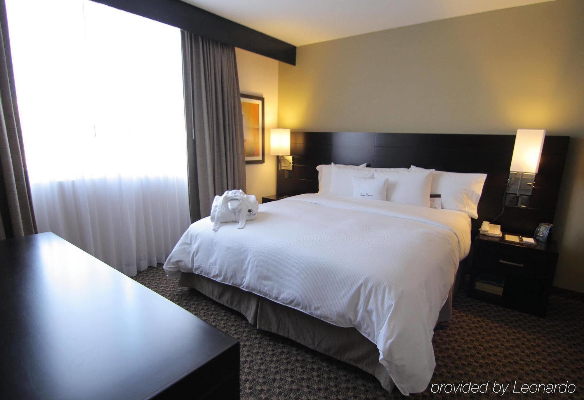 Doubletree By Hilton Queretaro Hotell Eksteriør bilde